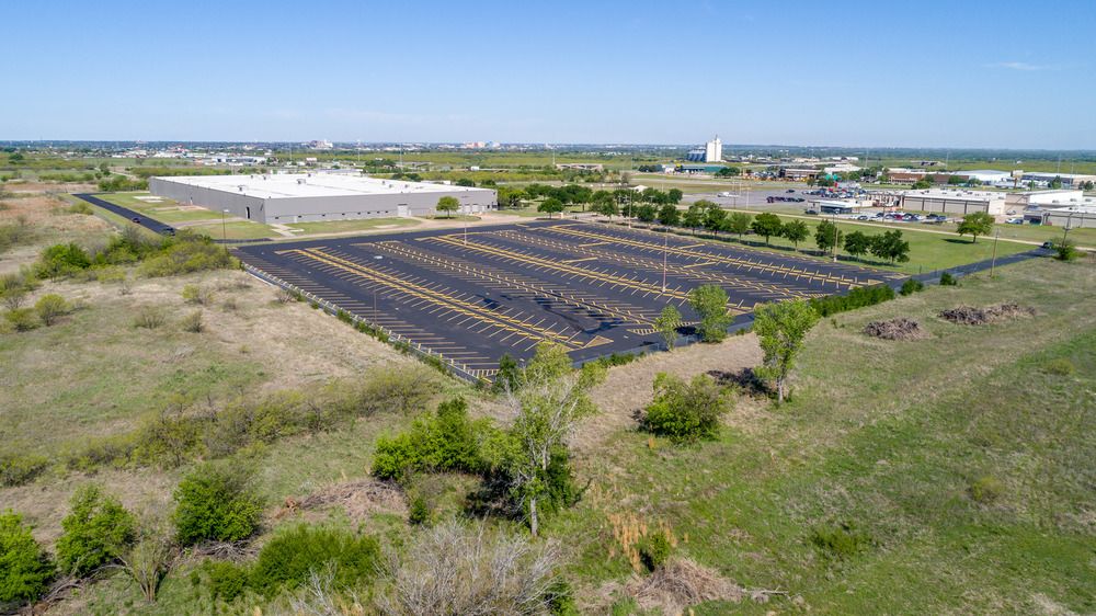 Industrial Manufacturing Building Available: 2801 Production Blvd, Wichita Falls, TX 76302